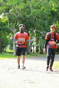 BIB: 221, 0195
                            <button type="button" onclick="openModal(5131292)" class="btn btn-primary btn-sm float-right btn-popup" data-toggle="modal" data-target=".modal-high-quality">
                        <i class="fas fa-shopping-cart"></i> Add to Cart
                    </button>
                                            <button type="button" onclick="isThisMe(5131292, true)" class="btn btn-success btn-sm float-right btn-popup btn-isme hidden" data-toggle="tooltip" data-placement="bottom" title="นี่คือรูปของคุณใช่ไหม คลิกที่นี่เพื่อเอาเข้าอัลบั้ม">
                        <i class="fas fa-plus"></i> Add to album
                    </button>
                    <button type="button" onclick="isThisMe(5131292, false)" class="btn btn-warning btn-sm float-right btn-popup btn-isnotme hidden">
                        <i class="fas fa-ban"></i> Remove from album
                    </button>